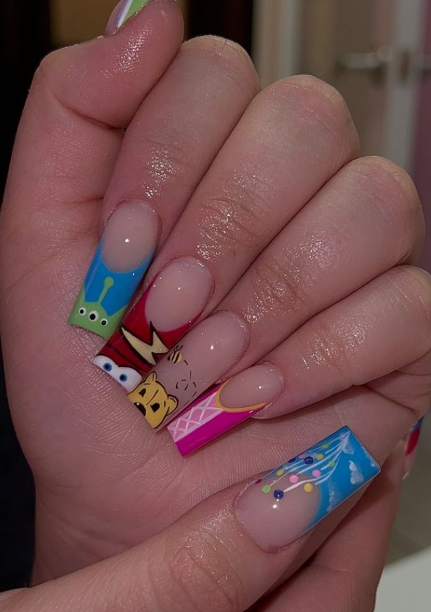 unhas decoradas série tv