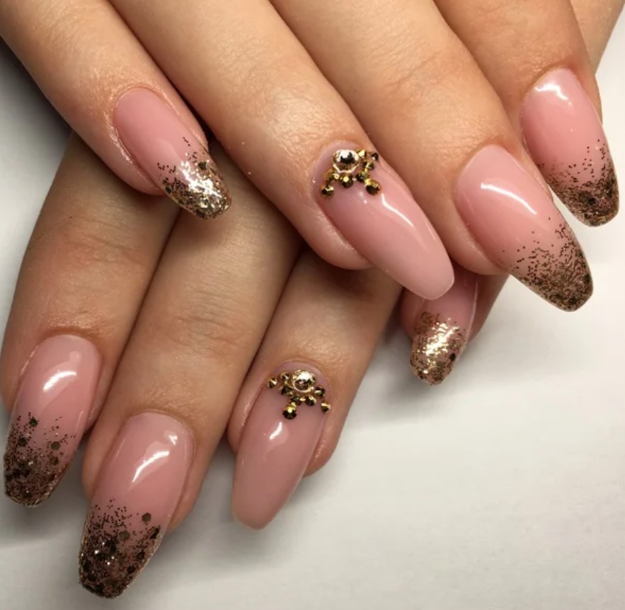 unhas decoradas com glitter